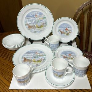 Corelle Country Memories Christmas set of 4-5 pc place settings